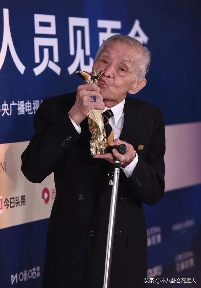 母亲节刚过，已有10位戏骨去世，秦怡享年百岁，刘子枫带病拍戏