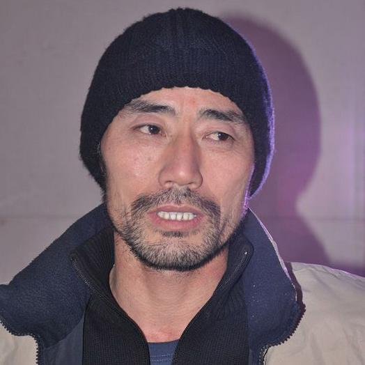 旭日阳刚的“狼狈”：当时代抛弃王旭的时候，连一声招呼都没有打
