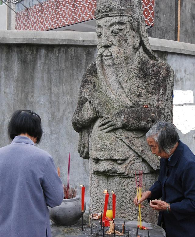 东汉冯异：从“老秘书”到征西大将军，守成之人，如何行开创之业