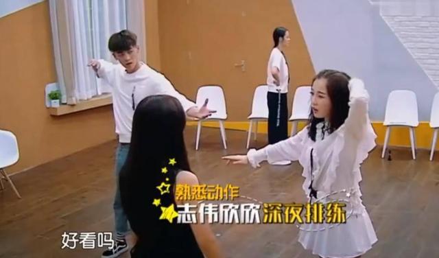 娄艺潇:批评拜金女，说俞敏洪娇气，现在都是因为《爱情公寓》？
(图13)