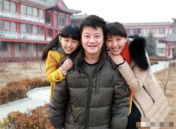 她遇见了第一任丈夫林越