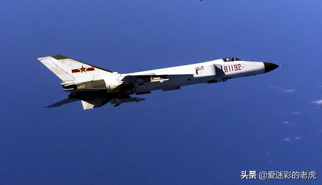 21年前王伟驾驶歼-8牺牲，13年后歼-11“羞辱”美机，出了口恶气