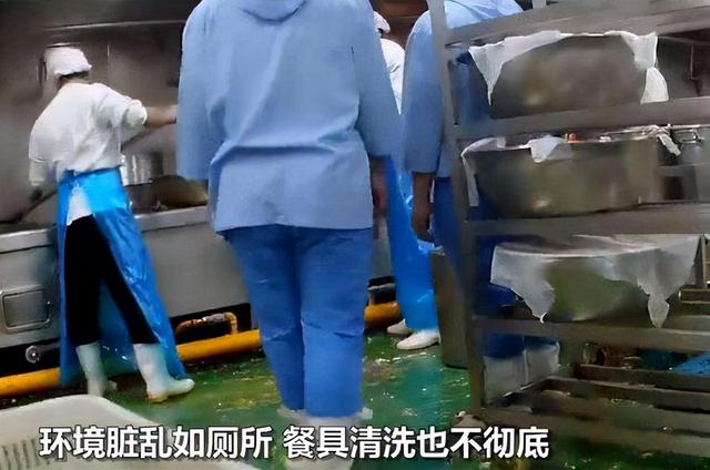 天津小学配餐安全后续：硬核家长“怒怼”学校，网友：给教父点赞