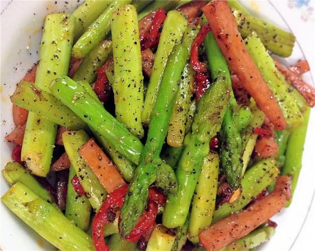 它是4月“蔬菜之王”，补维C补叶酸，心脏 血管都爱它