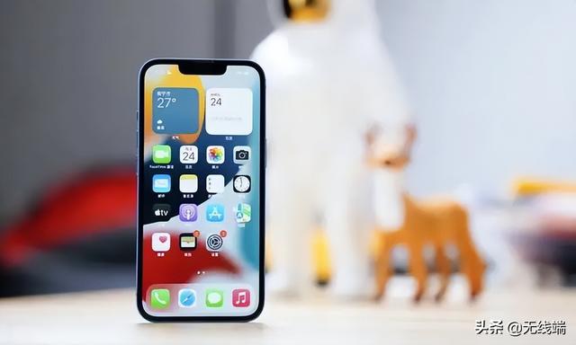 iOS15.4正式版续航翻车 苹果回应：电池续航变化为正常现象丨欧界