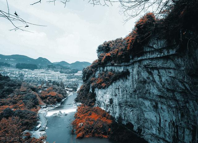 《适合七八月旅行的８座小城，景美人少既凉快又好玩，选一个出发吧》