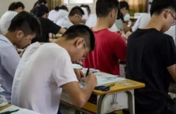 2009年高三，2021年高十五，12年复读的高考钉子户 他为何如此执着