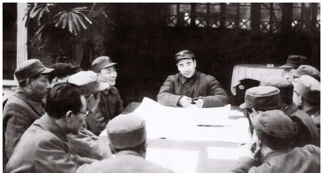 林彪笑入平津：“我不入关还是无敌之将，一入关就成了汉贼曹操”