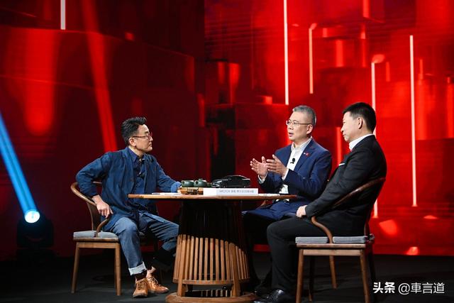 华为技术加持 高阶智能驾驶纯电轿车 极狐阿尔法S全新HI版上市
