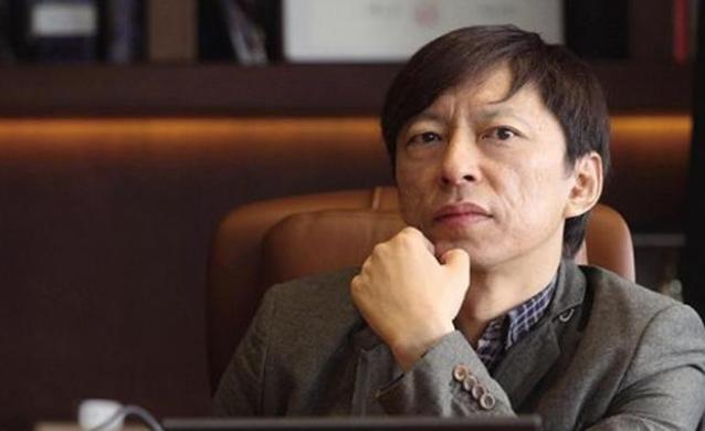 互联网教父张朝阳：坐拥亿万资产却沉迷当物理老师，57岁仍未婚
