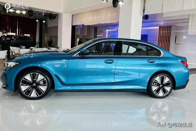 全新宝马 i3 / X5 国产并上市 分别售价34.99万/60.5万起