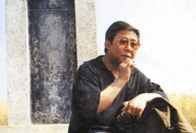 路遥最后的时光：出轨，妻子要求离婚，和亲兄弟因钱反目