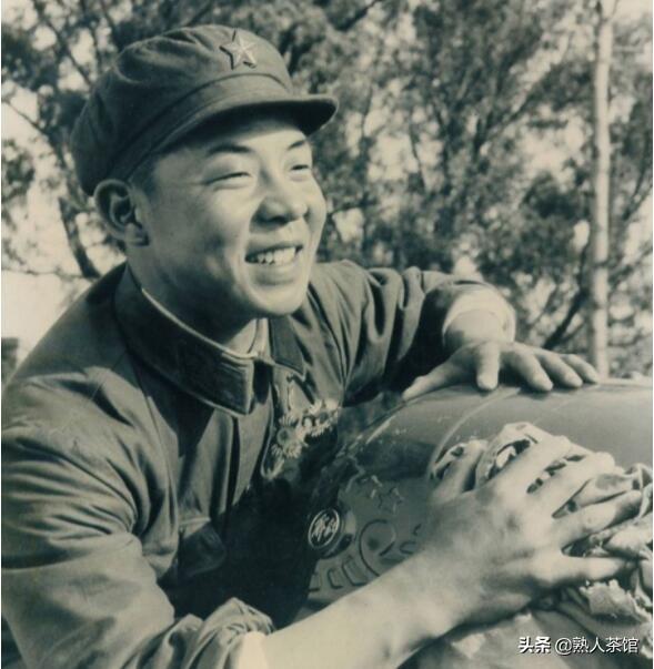 1962年，雷锋意外受伤后为啥没抢救活？40年后鉴定人说出细节