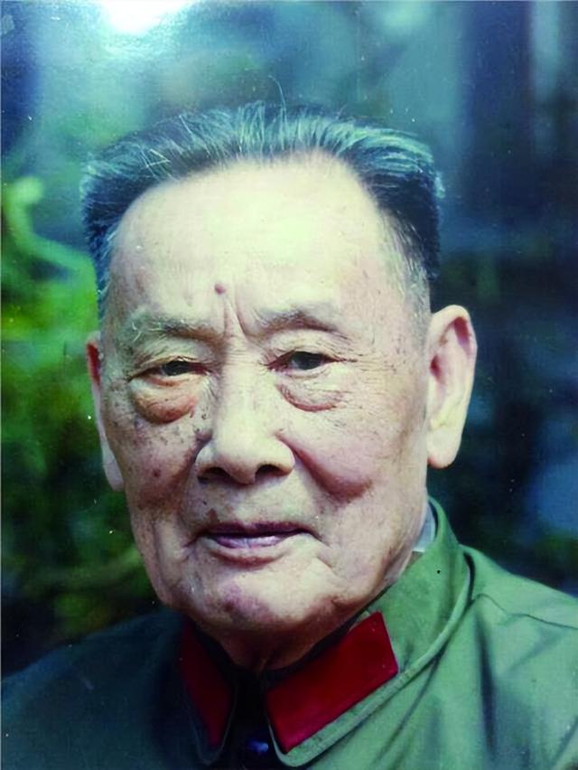 1950年陶峙岳回京，毛主席请他吃饭：我毛泽东的饭与蒋介石比如何
