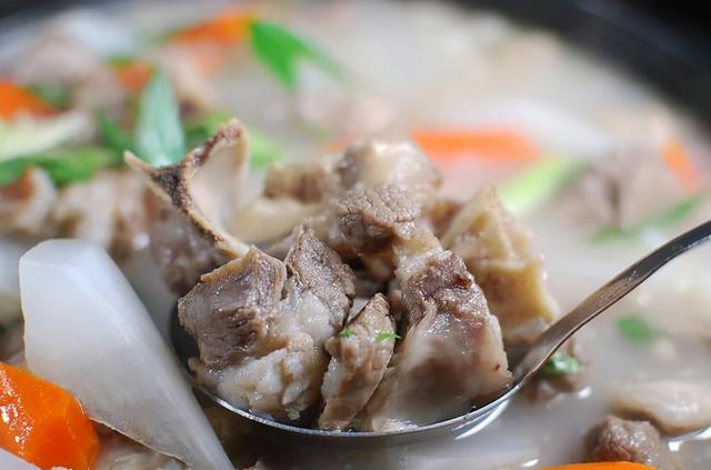 羊肉，是癌症的“催化剂”？世卫组织：3种肉，忍住不吃才有益