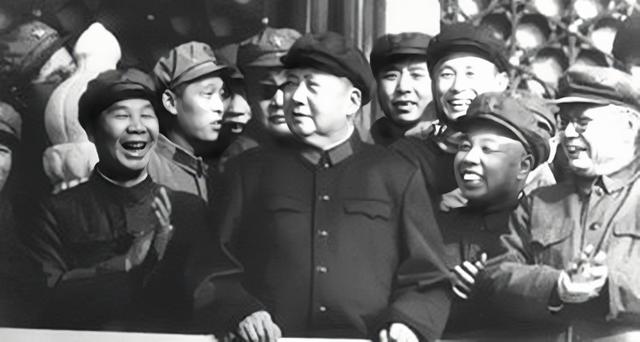 叶剑英推荐杨成武担任总参谋长，毛主席问林彪，林彪：添上一个字
