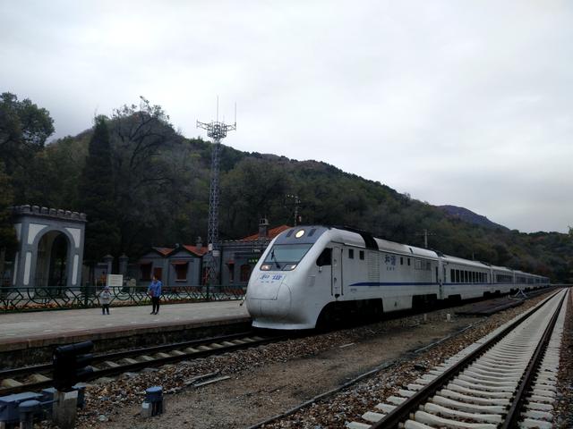 曆經百年、還在北京正常運行的古老火車站