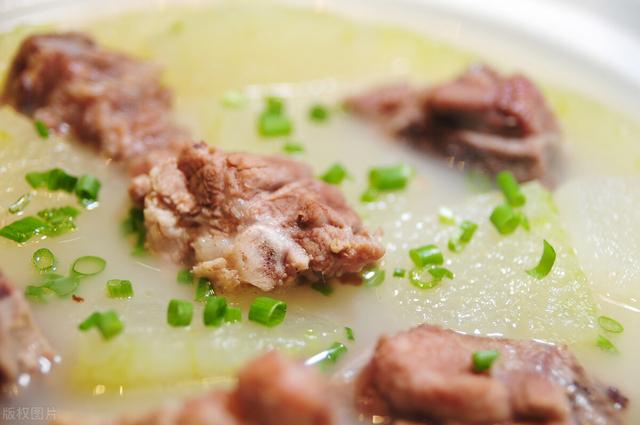 春季湿气重，建议多吃“3菜2豆2肉”，少吃2果，健脾祛湿健康过春