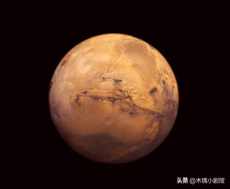 我们所看到的星球都是圆的，那宇宙中有没有方形的星球呢？