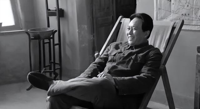 朱德元帅军衔编号是004，60年后揭开001身份，再次认识毛主席格局