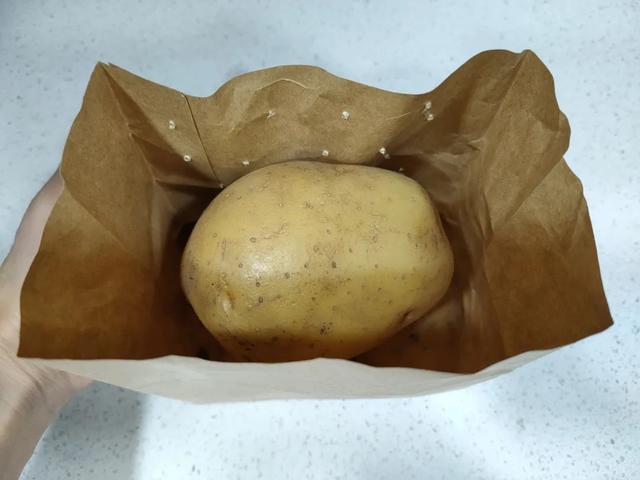 什么东西不能放进冰箱为什么？哪三种东西不能放进冰箱，阅读这篇文章吧