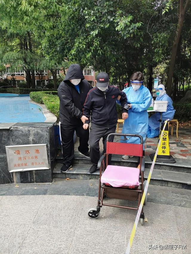 上海本土新增1292+9330，新增死亡47例；多区加快推进老年人新冠疫苗接种