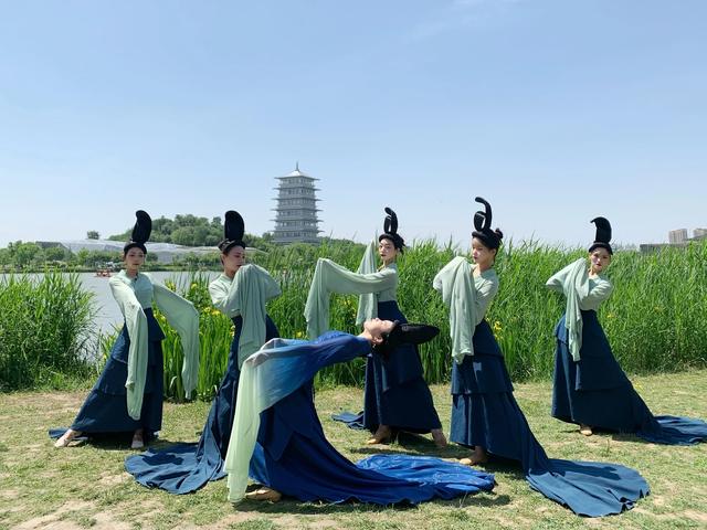 ���ʻ��Ȥ���ģ�����԰��һ�����˲�ͣ