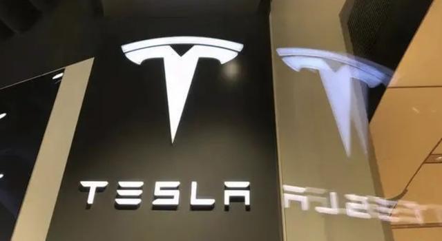 万亿资金争相涌入新能源领域，普通人要进行投资布局吗？