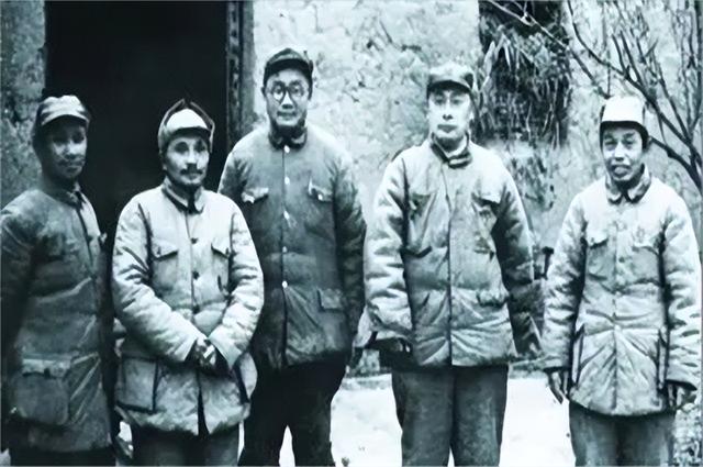 86年刘伯承逝世后，邓小平看到治丧委员会名单，为何勃然大怒？
