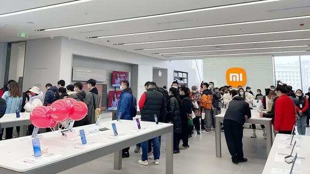 英特尔拒绝美国建议，坚决不退出中国市场，背后的原因令人深思