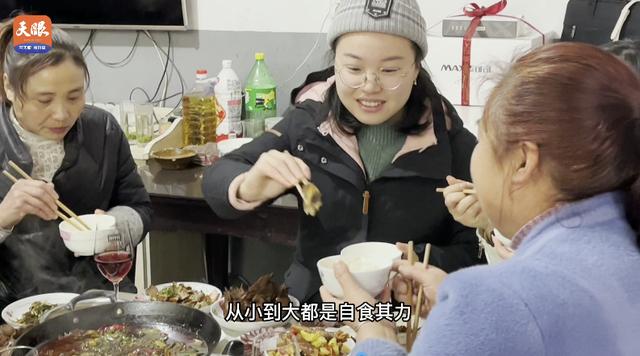 「听妈妈的话」“忠孝难两全......”除夕夜，母亲这样嘱咐杜富国四兄妹