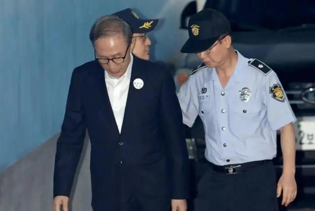 韩国版“三国演义”:尹锡悦与文在寅、朴槿惠恩怨情仇的大戏