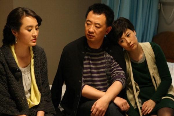 “野蔷薇”海清，25岁隐婚生子，嫁初恋20年，被宠成幸福阔太太