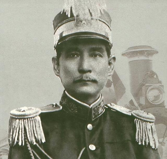 天安门城楼上，先后挂过12个人的画像，除了毛主席外，还有谁？