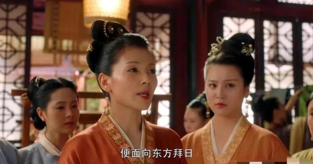 明明“廉颇老矣”，非要“尬演少女”的5大女星，羞不羞？