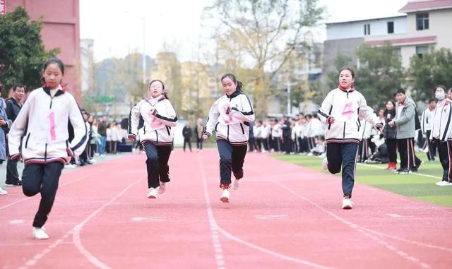 阆中市白塔初中“双减”背景下质量提升新探索