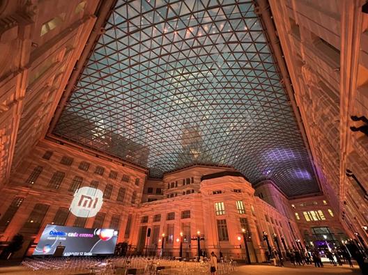 国产手机品牌加价近2000元在欧洲卖，还被抢疯了！老外这样评价