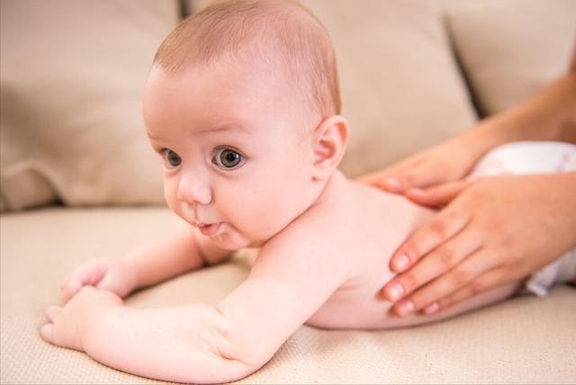 孕期怎么吃，可以让宝宝的脸蛋变漂亮，听听育儿专家怎么说