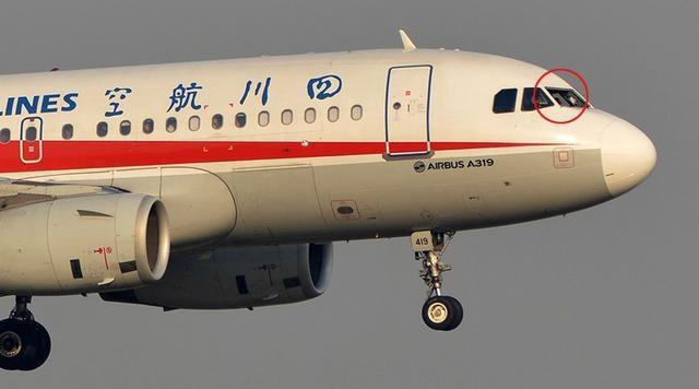 又是波音！美国一架757飞机万米高空风挡玻璃破裂，载有198名乘客