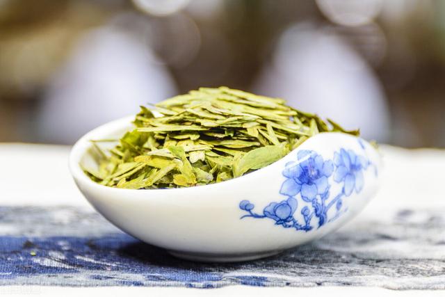 二月二龙抬头还在乱喝茶？早春养生喝什么茶好？老茶客：记住3点