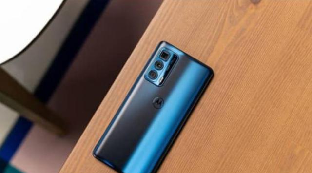 最优秀骁龙870旗舰加速清仓，1亿主摄+144Hz，8+256GB仅1999