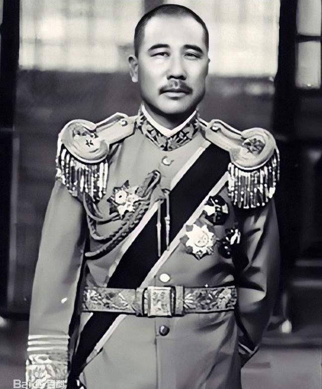 张宗昌遇刺后：曝尸一天，凶手特赦，姨太太跑路，孙子成亿万富翁