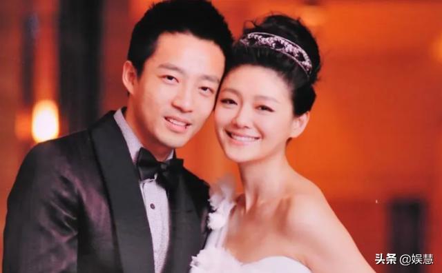 与具俊晔重聚后，大S首次晒照秀恩爱，“情侣小酒瓶”暗藏彩蛋