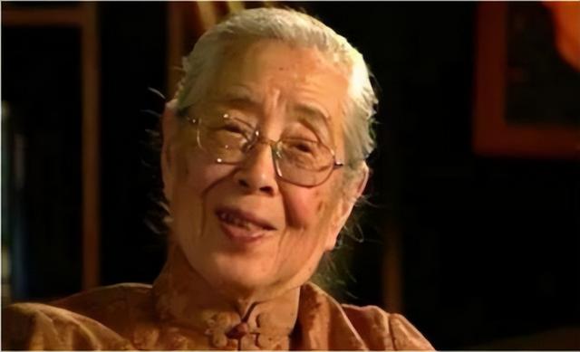 民国名媛严仁美至今尚在，107岁高龄依旧优雅从容，回首皆是传奇
