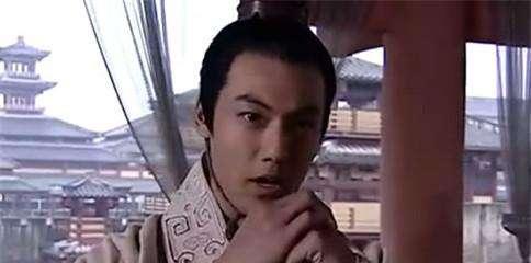 皇帝赏赐10车肉，霍去病放臭也不给士兵吃，直到灭门才看出他高明