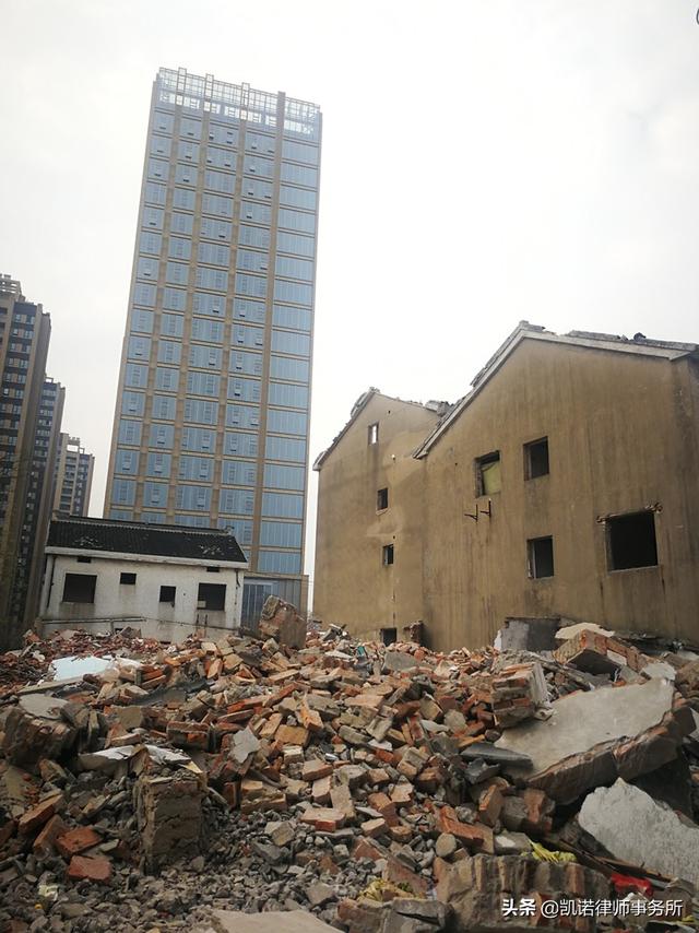 2022年中央一号文件中提到的“村庄撤并”应如何进行？