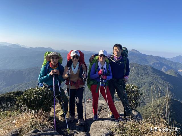 南嶺山脈，一次出行登頂廣東最高前六峰讓驢友自豪一生