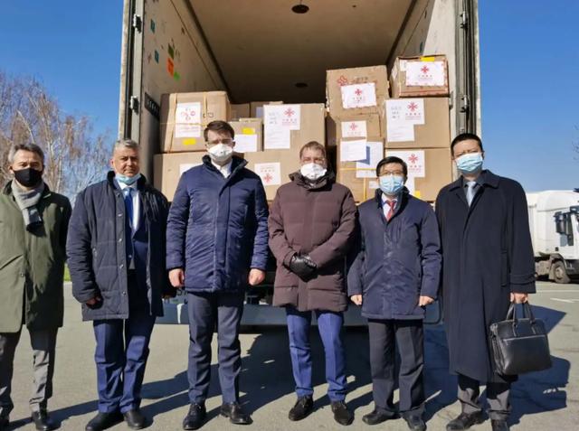 “要饭”还摆谱，乌克兰称只要武器不要棉被，还要求中方对俄施压