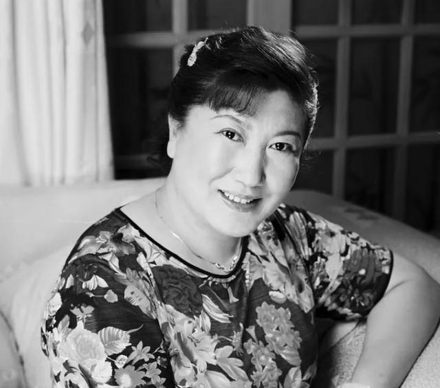 高秀敏的丫头李萱近照(高秀敏的丫头李萱演过什么电视剧)-天晟网