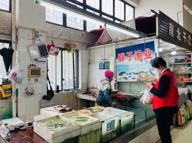 这两天家门口的中介买菜买疯了